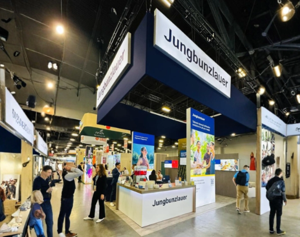 TRADE SHOW BOOTH DESIGN